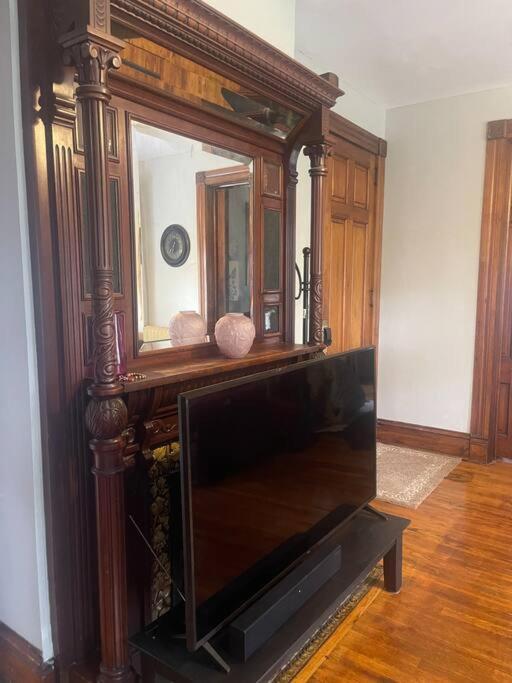 19 Century Victorian Des Moines